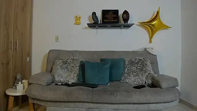 julian wallace online show from September 2025 02:12:01 PM