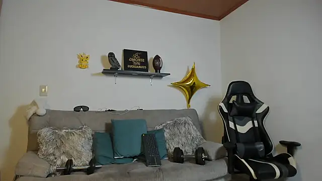 julian wallace online show from December 2025 09:52:02 PM