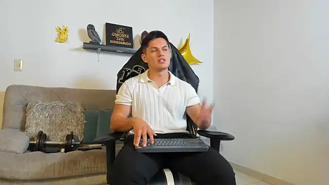 julian wallace online show from October 2025 12:56:02 AM