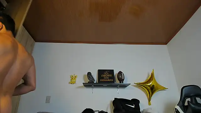 julian wallace online show from December 2025 04:17:01 PM