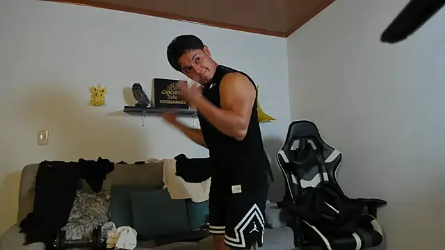 julian wallace online show from November 2025 06:08:01 PM