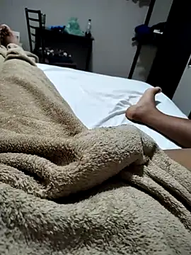 paulocte123 online show from December 2025 12:33:02 AM