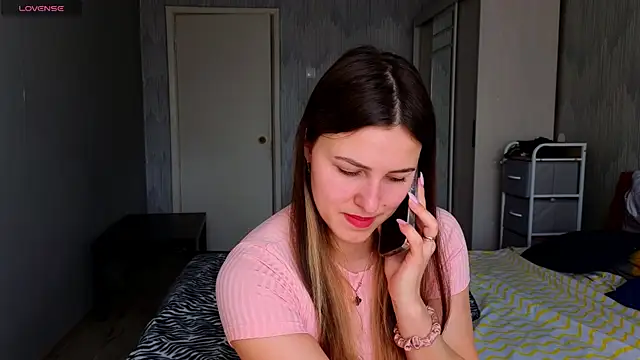 Snapshot of sophia_euphoriaa chatting on April 2026 06:42:02 AM sophia euphoriaa online show from April 2026 06:42:02 AM