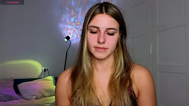 sophia euphoriaa online show from October 2025 06:33:02 AM