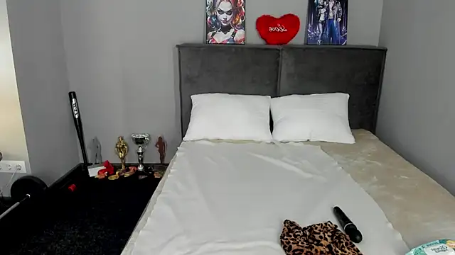 Snapshot of MuscleXXXBarbie chatting on May 2026 09:01:02 AM MuscleXXXBarbie online show from May 2026 09:01:02 AM