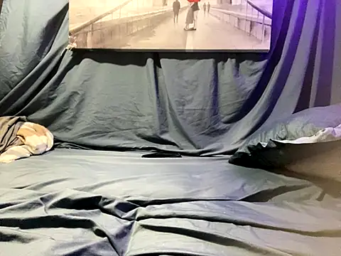 Snapshot of BigMac1596 chatting on September 2025 10:43:01 PM BigMac1596 online show from September 2025 10:43:01 PM