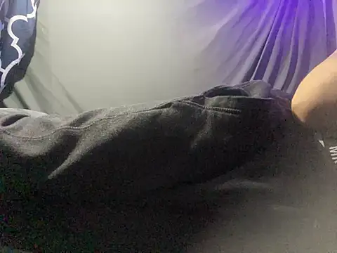 Snapshot of BigMac1596 chatting on October 2025 12:15:02 PM BigMac1596 online show from October 2025 12:15:02 PM