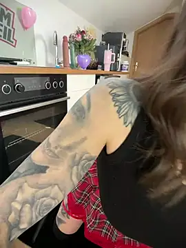 BrownieyQueen online show from February 2026 09:06:01 AM