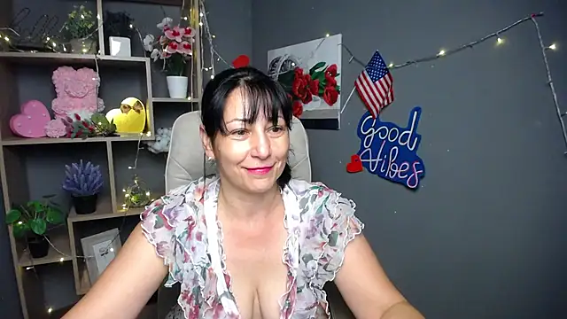 Snapshot of LiluGrants chatting on July 2026 06:30:02 PM LiluGrants online show from July 2026 06:30:02 PM