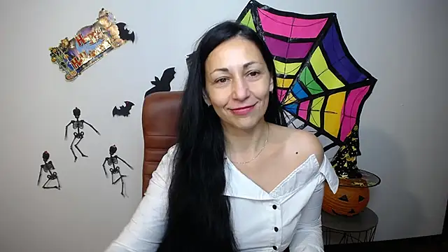 LiluGrants online show from October 2025 06:18:02 PM