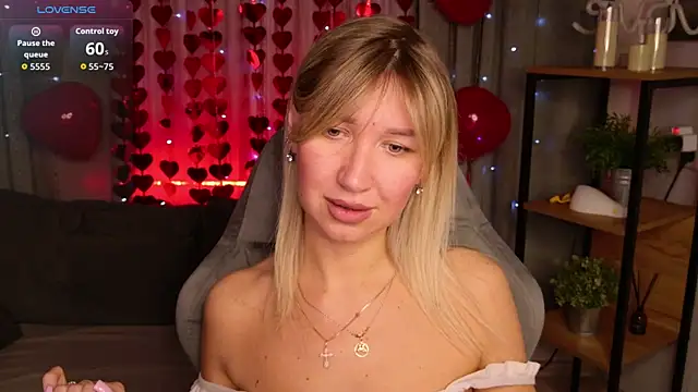 MilaBott online show from February 2026 07:24:01 PM