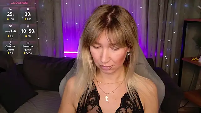 MilaBott online show from March 2026 07:05:02 PM