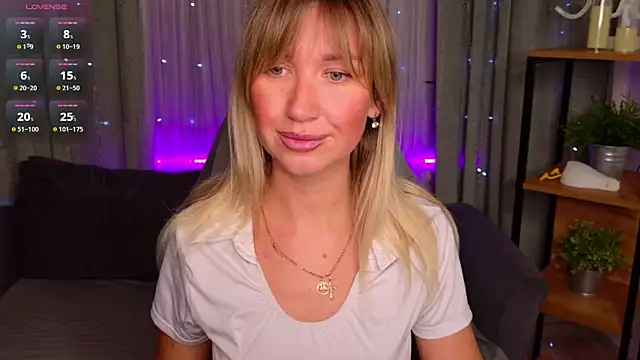 MilaBott online show from April 2026 09:39:33 PM