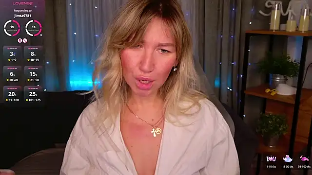 MilaBott online show from April 2026 07:20:02 PM