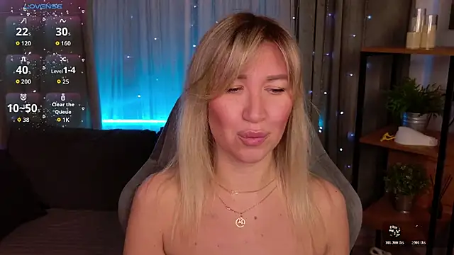 MilaBott online show from January 2026 06:59:01 PM