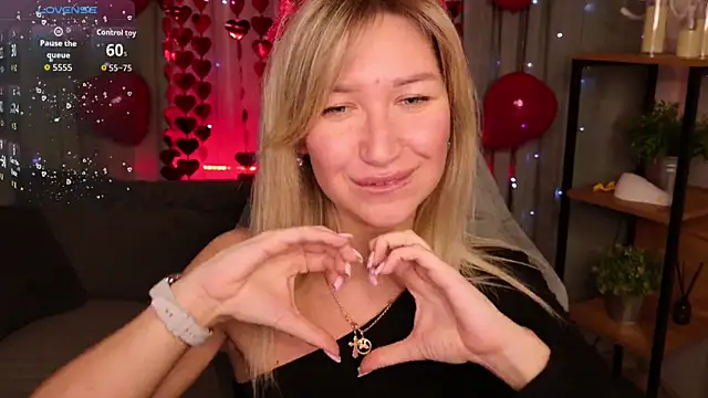 MilaBott online show from February 2026 07:33:01 PM