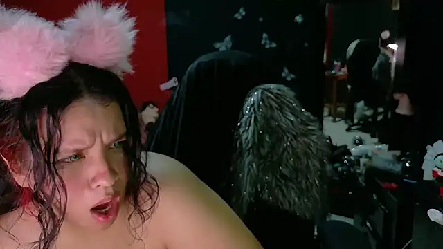 Snapshot of MaggaCass chatting on February 2025 05:46:02 AM MaggaCass online show from February 2025 05:46:02 AM
