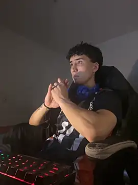 gojo satoru 18 online show from October 2025 04:31:01 AM