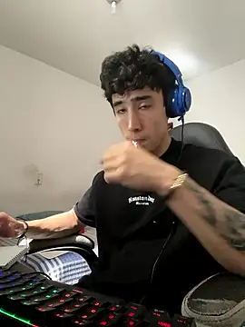 gojo satoru 18 online show from January 2026 05:18:01 PM