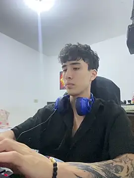 gojo satoru 18 online show from February 2026 10:16:01 PM