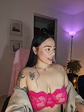 helena smith online show from May 2026 03:31:02 AM