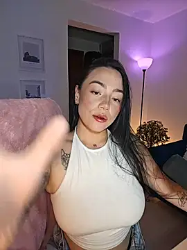 helena smith online show from May 2026 03:54:01 AM