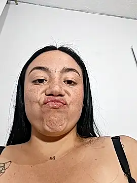 helena smith online show from January 2026 04:38:02 AM