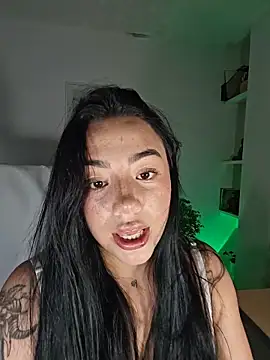 helena smith online show from March 2026 03:58:01 AM