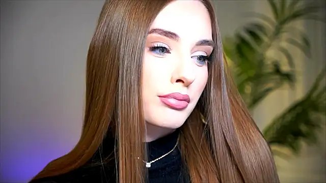 petitegonwiild online show from December 2025 10:43:02 PM