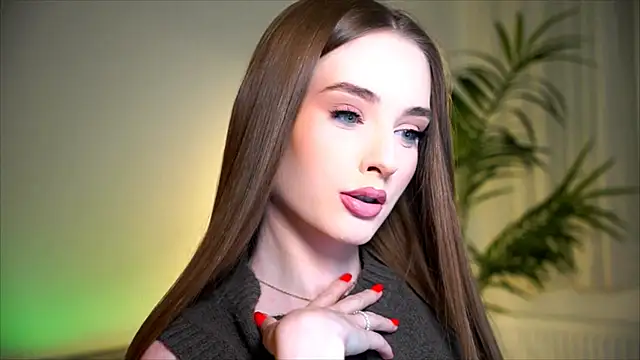 petitegonwiild online show from October 2025 10:09:01 PM