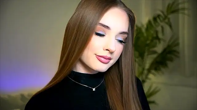 petitegonwiild online show from February 2026 11:48:01 PM