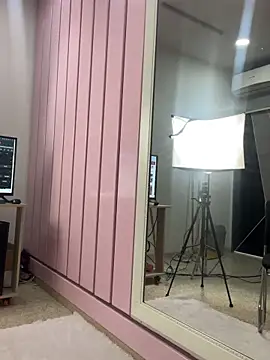 GabrielaLugo online show from December 2025 11:37:01 AM