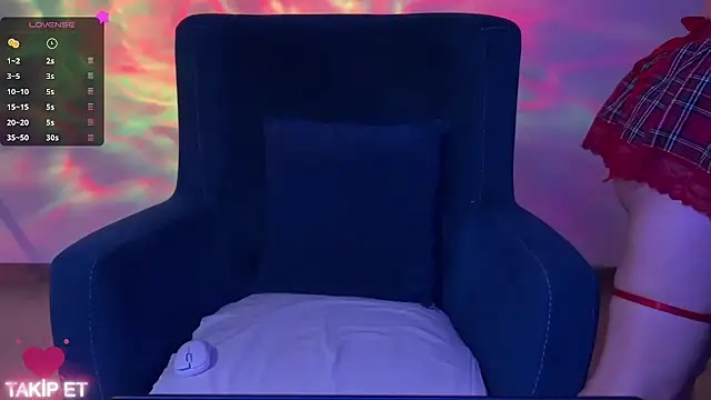 DreammGirlll online show from March 2026 07:04:02 PM