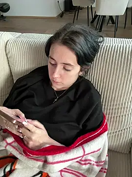 Lena Lang online show from March 2026 11:43:01 AM