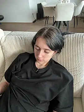 Lena Lang online show from March 2026 11:17:01 AM