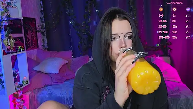 DorisGaillard online show from October 2025 06:09:02 PM