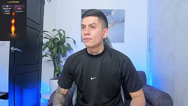 Yeiko Romero  online show from October 2025 09:38:02 PM