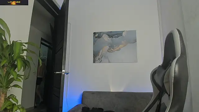 Yeiko Romero  online show from September 2025 10:00:01 AM