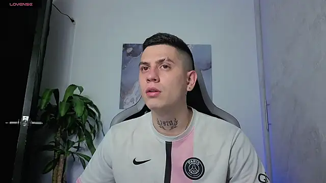 Yeiko Romero  online show from March 2026 11:21:02 PM