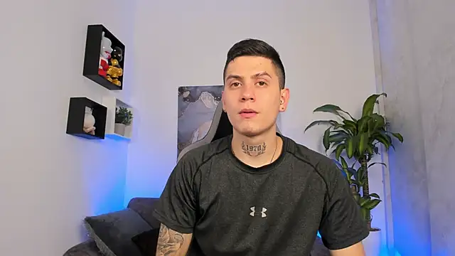 Yeiko Romero  online show from September 2025 05:22:02 PM