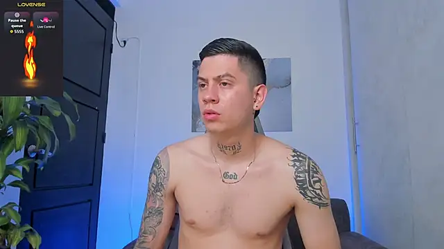 Yeiko Romero  online show from October 2025 09:55:01 AM