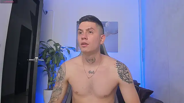 Yeiko Romero  online show from October 2025 05:22:02 PM