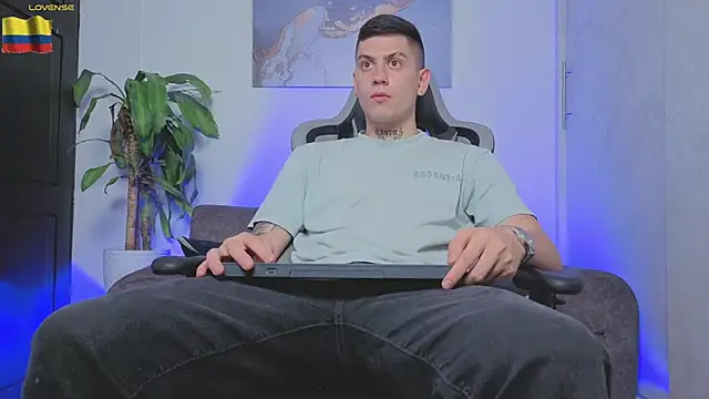 Yeiko Romero  online show from April 2026 09:34:02 AM