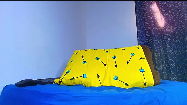 Thomass00 online show from March 2026 09:20:01 PM