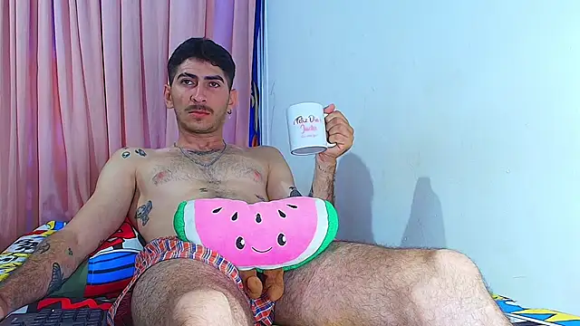 Thomass00 online show from February 2025 01:00:01 PM