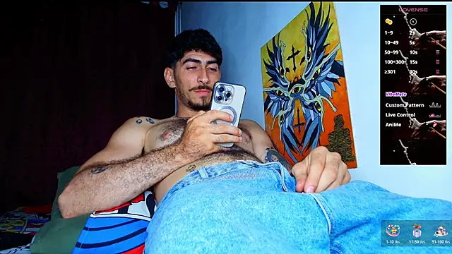 Thomass00 online show from November 2025 12:15:01 AM