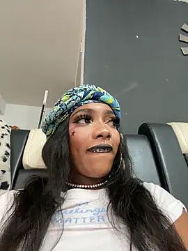 TIFFANYYSTAR online show from November 2025 02:55:02 PM