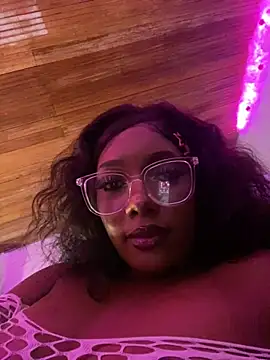 Snapshot of TIFFANYYSTAR chatting on June 2026 02:33:01 PM TIFFANYYSTAR online show from June 2026 02:33:01 PM