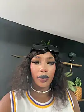 TIFFANYYSTAR online show from October 2025 01:56:02 PM