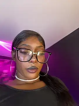 TIFFANYYSTAR online show from September 2025 01:43:01 PM